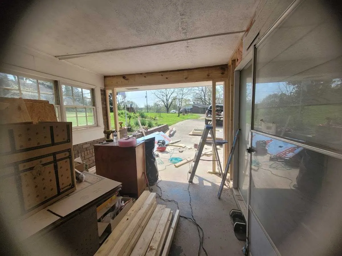 Air movers and dehumidifier for Drying & Dehumidification in Edgemere